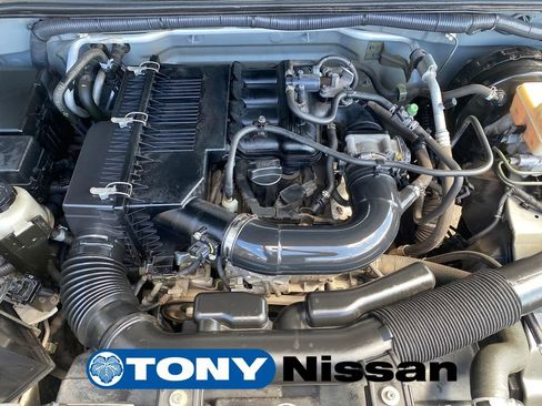 Used 2015 Nissan Frontier S RWD image 28