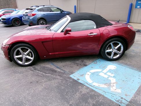 Used 2009 Saturn Sky Ruby Red image 2