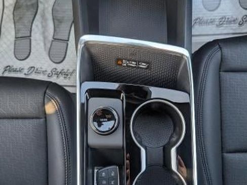 New 2026 Chevrolet Equinox LT w/ Convenience Package II image 18