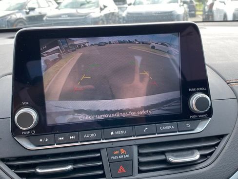 Used 2021 Nissan Altima 2.5 SR FWD image 17