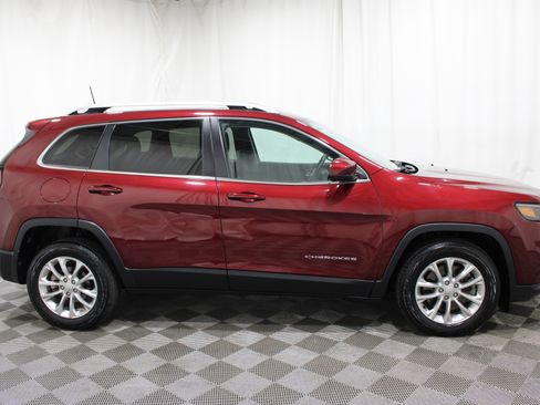 Used 2019 Jeep Cherokee Latitude w/ Popular Appearance Group FWD image 26
