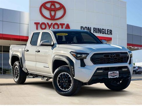 Used 2024 Toyota Tacoma TRD Off-Road image 1