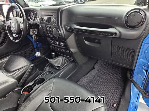 Used 2014 Jeep Wrangler Unlimited Sahara image 18