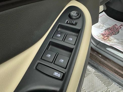 Used 2020 Buick Envision Essence AWD/4WD image 40