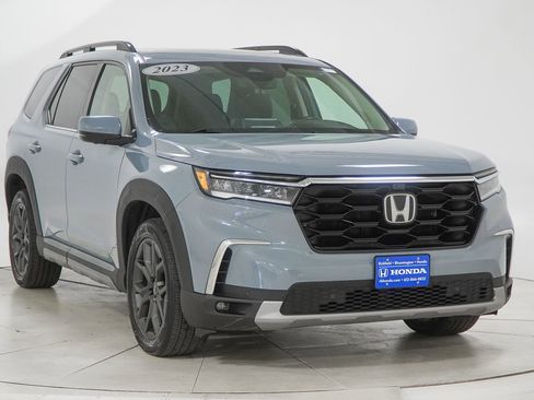 Used 2023 Honda Pilot Elite image 16