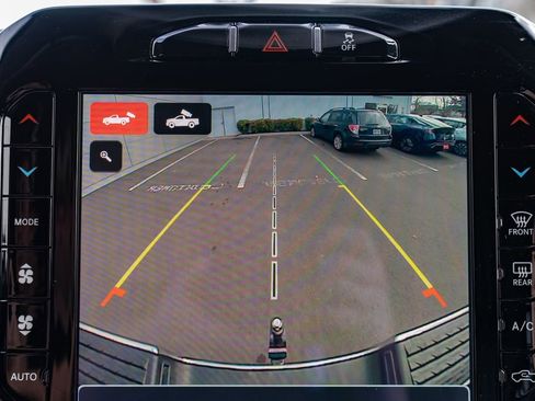 Used 2022 RAM 3500 Laramie AWD/4WD image 19