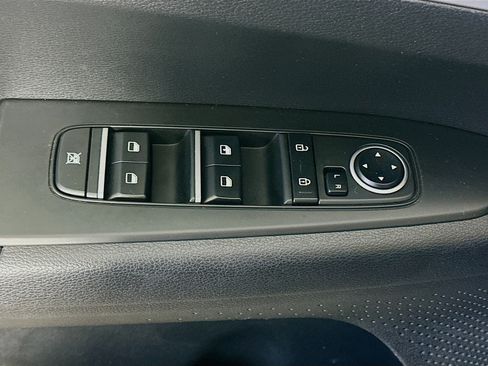 Used 2023 Kia Forte LXS FWD image 15