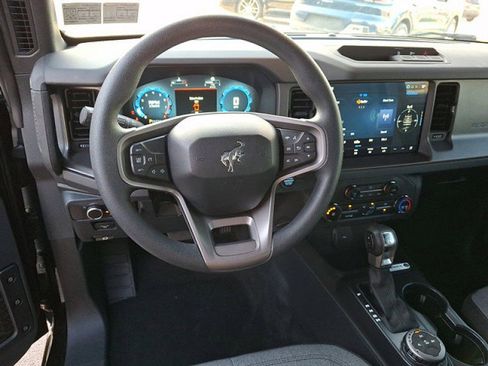 Used 2025 Ford Bronco 2-Door AWD/4WD image 11