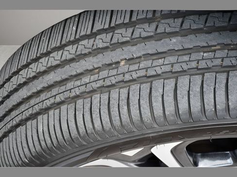 Certified 2026 Subaru Ascent Limited AWD/4WD image 12