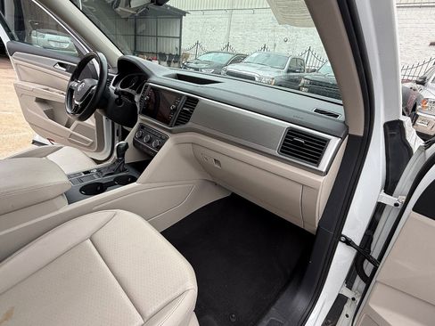 Used 2018 Volkswagen Atlas SE FWD image 14