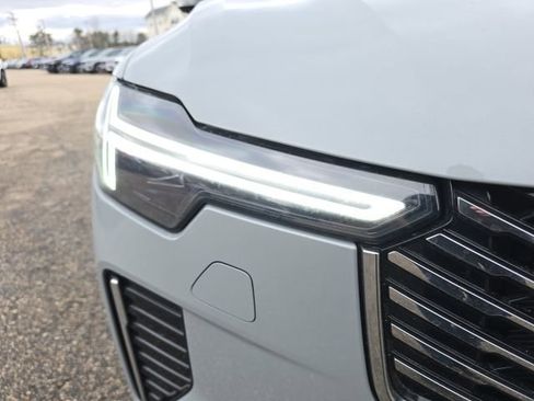 Certified 2025 Volvo XC90 B5 Plus AWD/4WD image 13