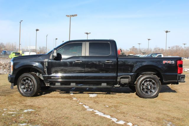 Used 2023 Ford F250 XL w/ STX Appearance Package AWD/4WD image 3