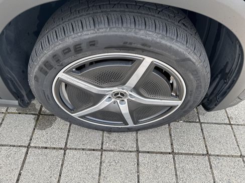 Certified 2023 Mercedes-Benz EQE 500 4MATIC SUV image 12