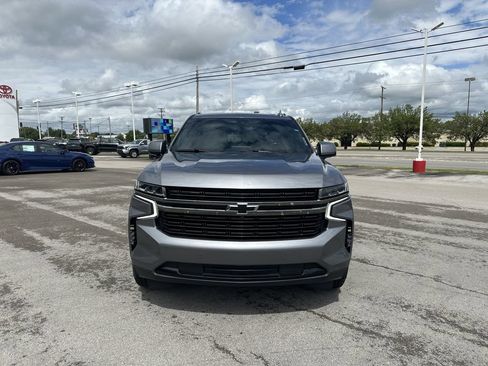 Used 2021 Chevrolet Suburban RST w/ Luxury Package AWD/4WD image 2
