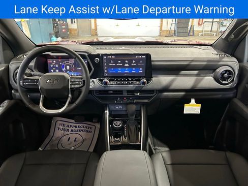 New 2026 Chevrolet Colorado Trail Boss AWD/4WD image 2