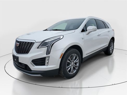 Used 2023 Cadillac XT5 Premium Luxury image 2