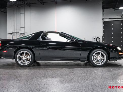 Used 1998 Chevrolet Camaro Z28 w/ Preferred Equipment Group 2 RWD image 6