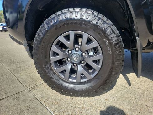 Used 2023 Toyota Tacoma SR5 image 28