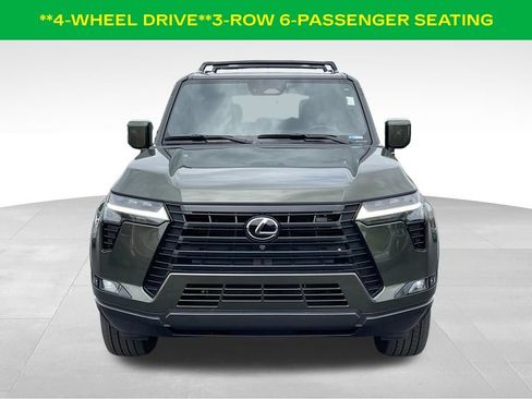 Used 2024 Lexus GX 550 w/ Accessory Package (2T) AWD/4WD image 3