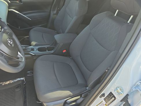 Used 2024 Toyota Corolla Cross LE AWD/4WD image 13
