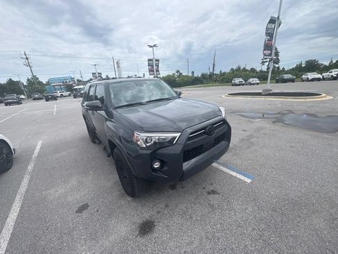 Used 2024 Toyota 4Runner SR5 Premium AWD/4WD image 15