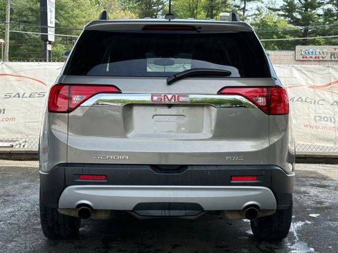 Used 2019 GMC Acadia SLT w/ LPO, Floor Liner Package image 10