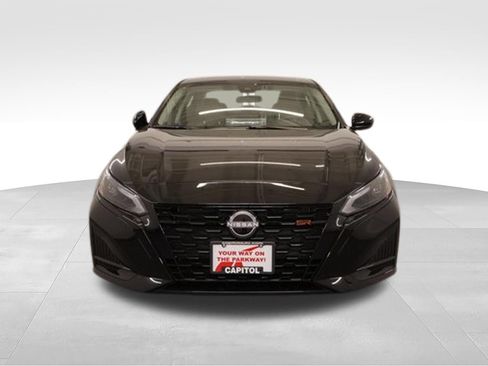 New 2026 Nissan Altima 2.5 SR w/ SR Midnight Edition Package AWD/4WD image 6