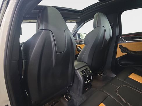 Used 2025 BMW X4 M image 16