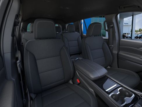 New 2026 Chevrolet Traverse LT FWD image 32