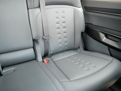 Certified 2024 Kia EV9 Wind AWD/4WD image 14