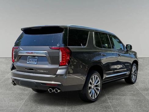 Used 2021 GMC Yukon Denali w/ Denali Premium Package AWD/4WD image 10