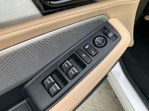 Used 2025 Acura MDX SH-AWD image 21