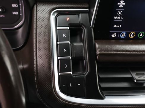 Used 2021 GMC Yukon XL SLT w/ SLT Premium Package image 37