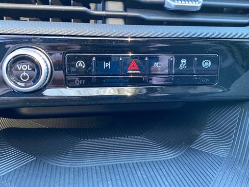New 2026 Ford Explorer Tremor w/ Tremor Ultimate Package AWD/4WD image 38