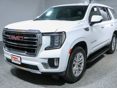 Used 2023 GMC Yukon SLT AWD/4WD image 37