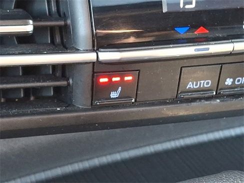 Certified 2021 Toyota Sienna XSE image 23