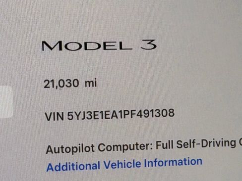 Used 2023 Tesla Model 3 Standard Range image 13