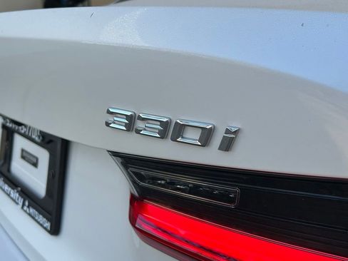 Used 2019 BMW 330i Sedan w/ Driving Assistance Package image 27
