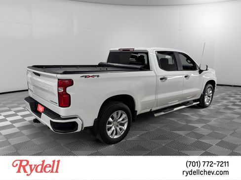 Used 2020 Chevrolet Silverado 1500 Custom w/ Custom Value Package AWD/4WD image 5