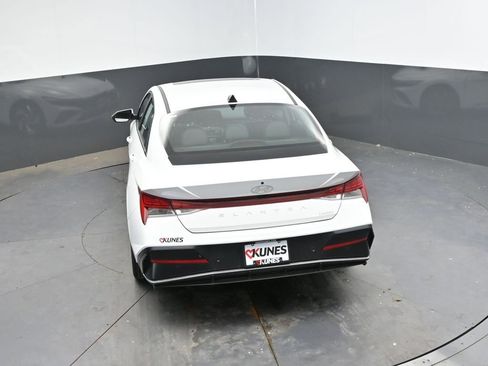 Used 2024 Hyundai Elantra Limited FWD image 29