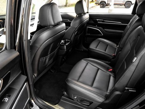 Used 2023 Kia Telluride S w/ S Sunroof Package image 52