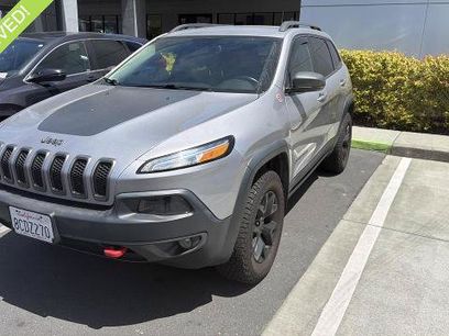 Used 2018 Jeep Cherokee Trailhawk w/ Comfort/Convenience Group