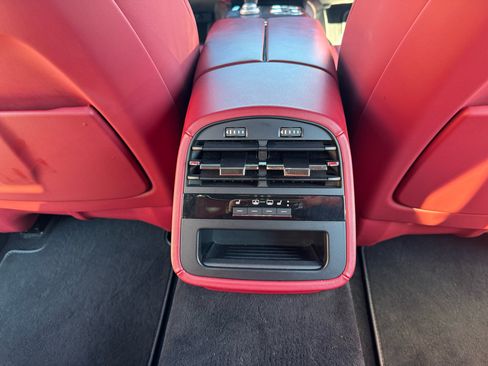 Used 2019 Maserati Quattroporte S Q4 image 24