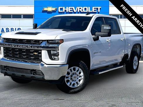 Used 2023 Chevrolet Silverado 3500 LT w/ Remote Start Package image 3