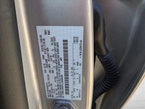 Used 2020 Ford Escape SE image 24