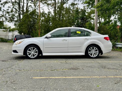 Used 2014 Subaru Legacy 2.5i Premium AWD/4WD image 2