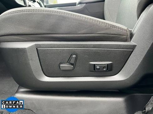 Used 2024 RAM 3500 Big Horn AWD/4WD image 16