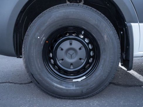 New 2025 Mercedes-Benz Sprinter 2500 image 8