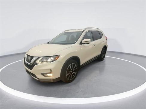 Used 2017 Nissan Rogue SL w/ SL Premium Package image 4