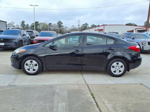 Used 2016 Kia Forte LX image 8